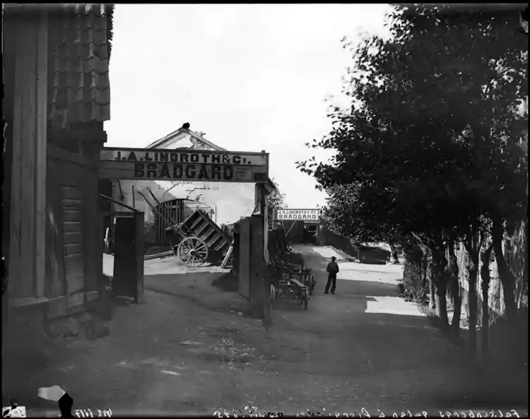 Falkenbergsgatan norrut.