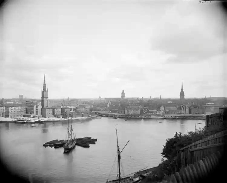 Riddarholmen och Gamla Stan från Skinnarviksberget.