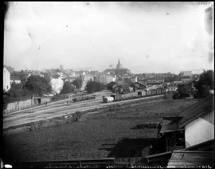 Utsikt mot spårområdet vid Södra station