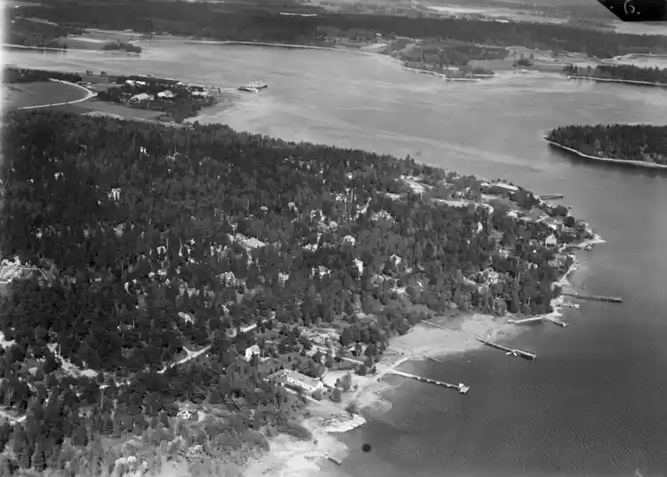 Flygfoto över Viggbyholm runt Drakskeppsvägen